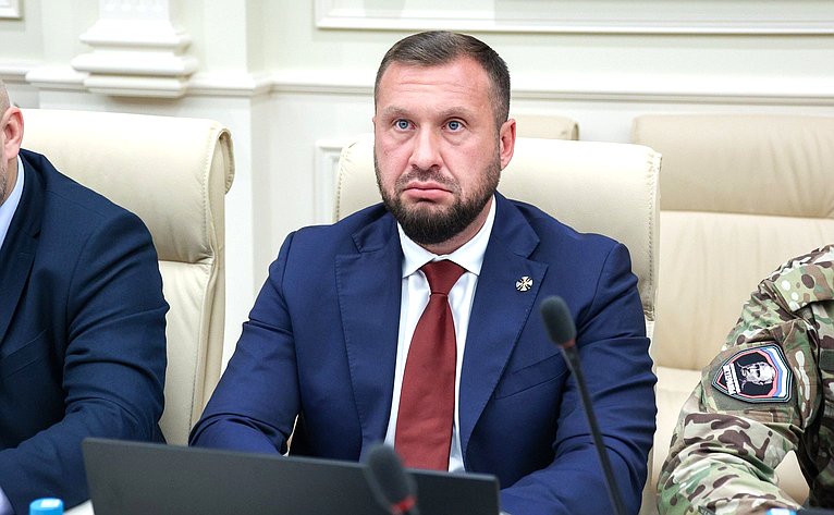 Круглый стол Комитета СФ по экономической политике совместно с Комитетом СФ по социальной политике «О реабилитации и абилитации инвалидов, в том числе из числа участников специальной военной операции, в целях их возвращения к трудовой деятельности»