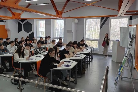 Студенты и преподаватели КГАСУ приняли участие во Всемирной образовательной акции «Татарча диктант»