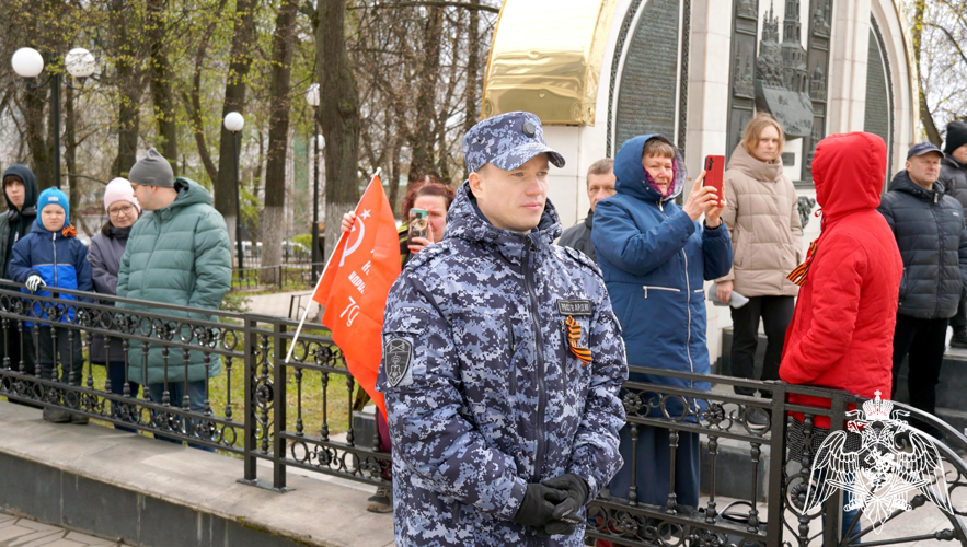 В Кирове сотрудники и военнослужащие Росгвардии приняли участие в торжествах, посвященных 79-ой годовщине Победы в Великой Отечественной войне 