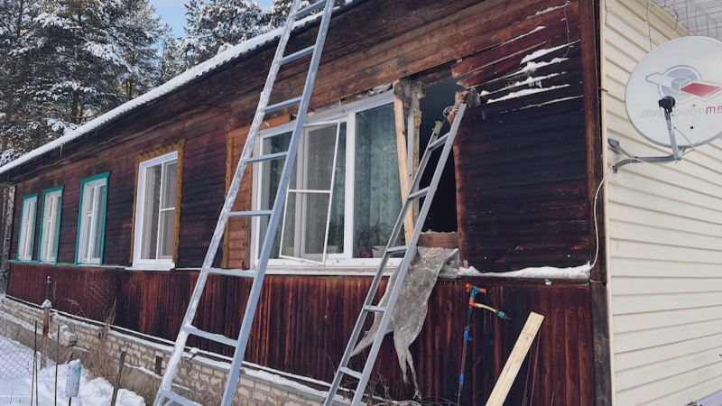 В Нейском районе продолжаются восстановительные работы после атаки БПЛА