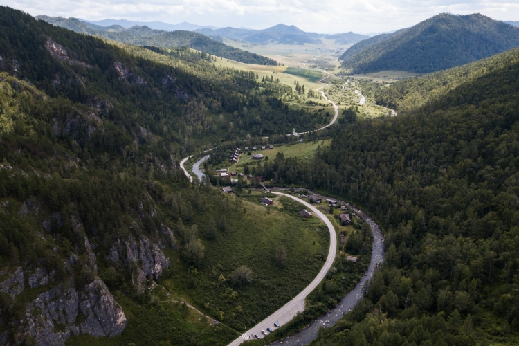 Авторы убедительно доказывают, что «сибирский вектор» стал определяющим для исторического пути России