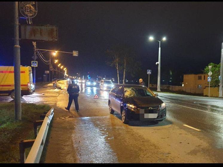 Водитель Toyota Corolla Fielder сбил пешехода в Южно-Сахалинске