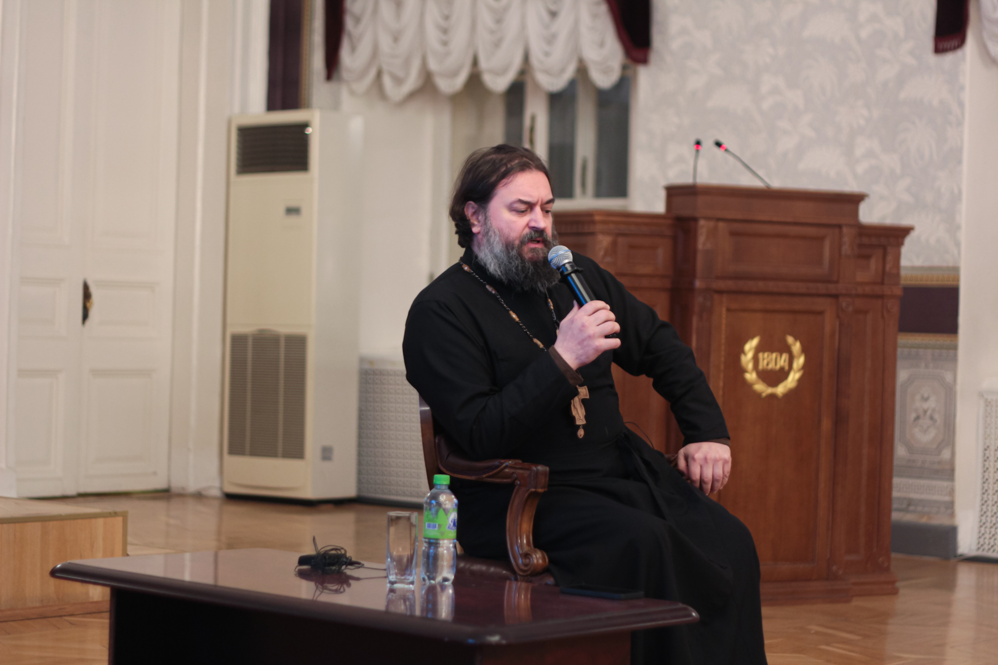 Протоиерей А. Ткачев рассуждал в КФУ о духовном выборе человека и ...