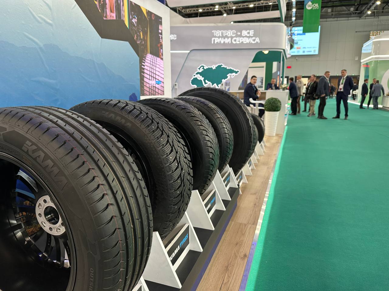 4 точки интернет-магазин. Сертификат дилерский фон. Форточки пауэр интернэшнл шины. Пауэр интернэшнл шины логотип. 4tochki.