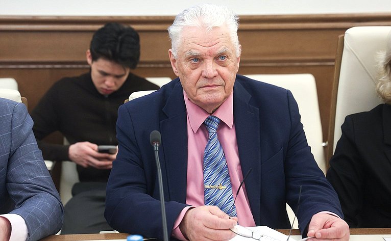 Совещание Комитета Совета Федерации по аграрно-продовольственной политике и природопользованию «О реализации Всероссийской программы «Деревья – памятники живой Природы»»