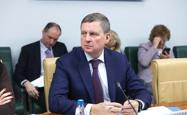 Андрей Епишин