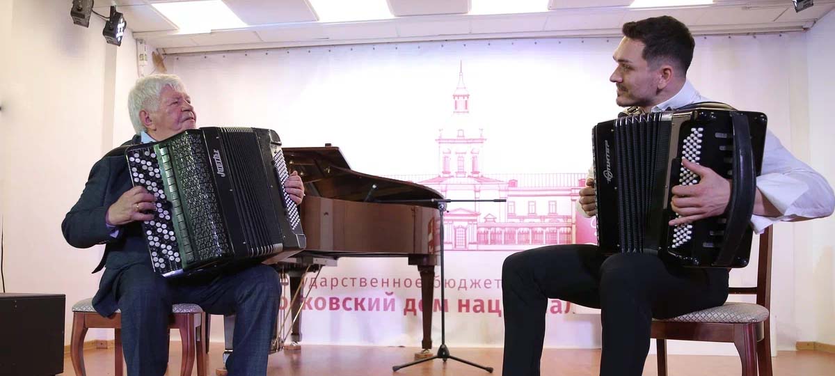 Творческая встреча с заслуженным работником культуры РФ, членом союза композиторов РФ Владимиром Николаевичем Вовченко в рамках проекта «Гостиная на Басманной»