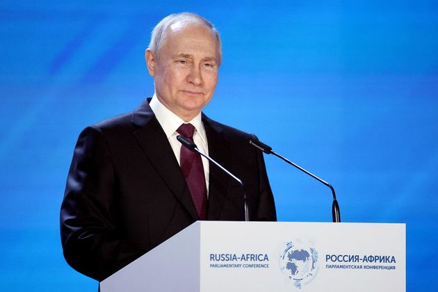 Президент РФ Владимир Путин во время выступления на пленарном заседании второй международной парламентской конференции «Россия — Африка в многополярном мире»