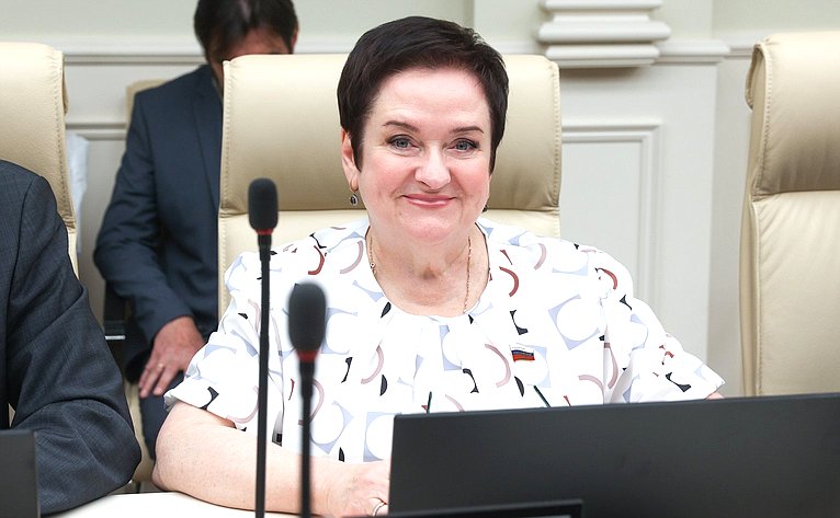 Лариса Мельник