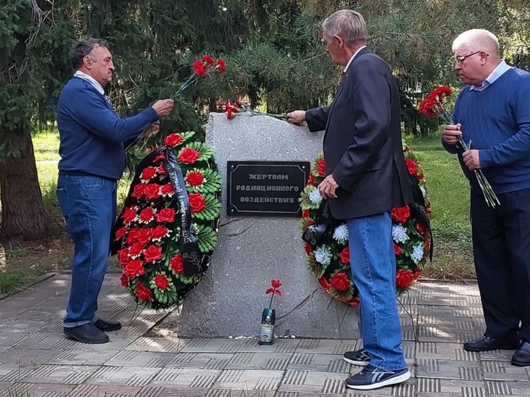 В Алтайском крае почтили память жертв ядерных испытаний на Семипалатинском полигоне