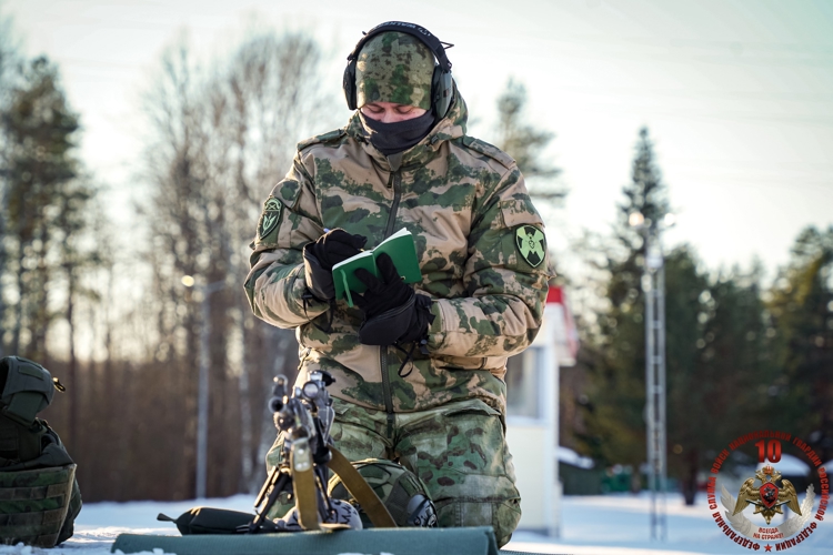 Снайперы спецподразделений Росгвардии в Архангельской области провели боевые стрельбы