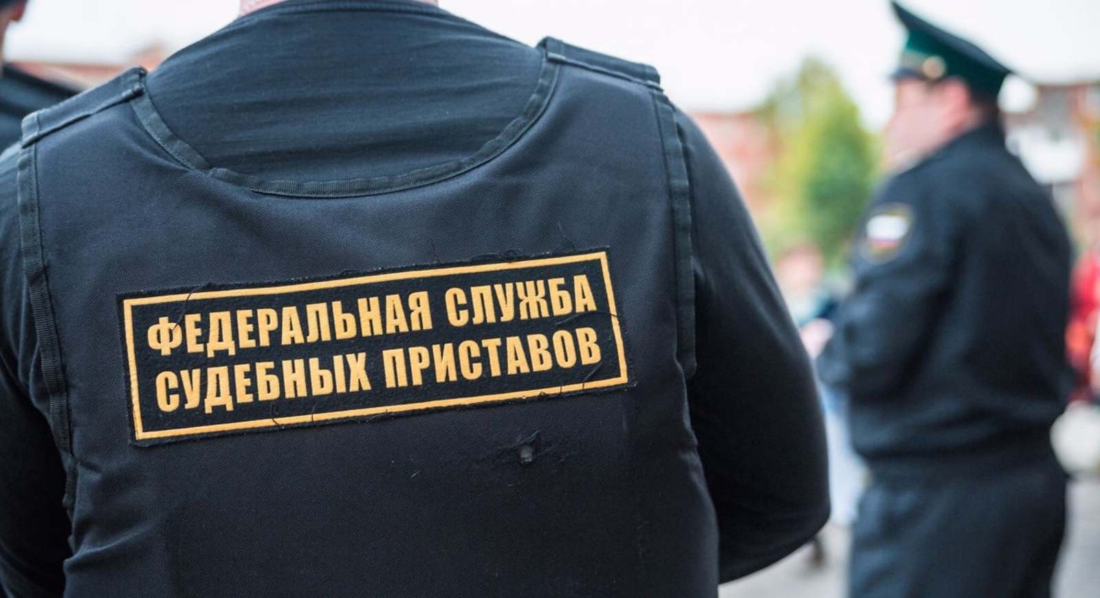 Шилка пристава номер пристава. Приставы. Судебные приставы картинки. Судебный пристав исполнитель. Приставы и должники.