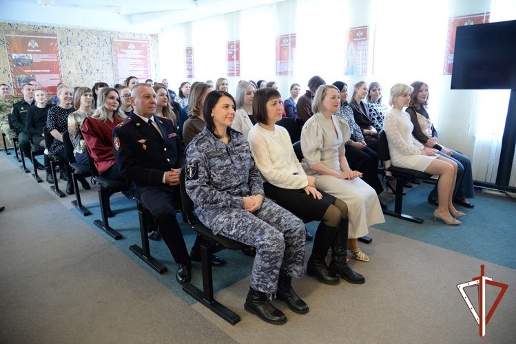 В Югре Росгвардия проводит мероприятия, посвященные Международному женскому дню