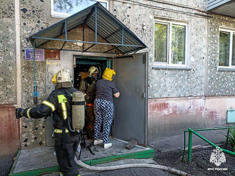 За сутки омские огнеборцы ликвидировали десять пожаров