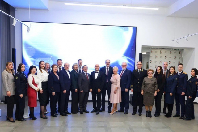 Лучших юристов Вологодской области наградили в региональном центре (28.11.2025) Фото 5