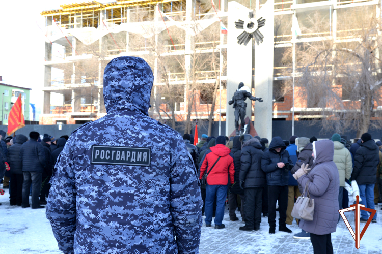 В Зауралье росгвардейцы почтили память воинов-интернационалистов