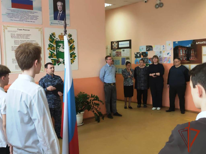 Росгвардейцы Томской области проводят занятия «Эстафеты Победы»