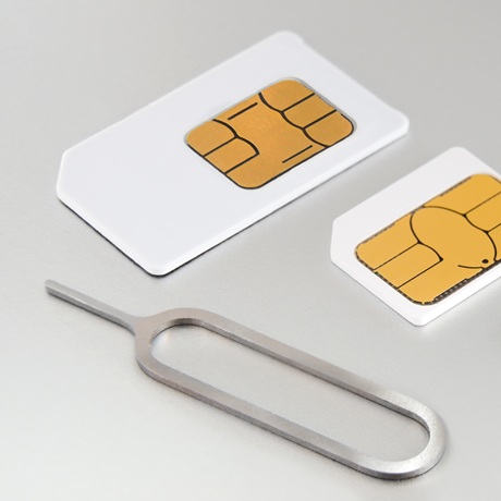 С 1 ноября заработает ограничение на количество SIM-карт у одного человека