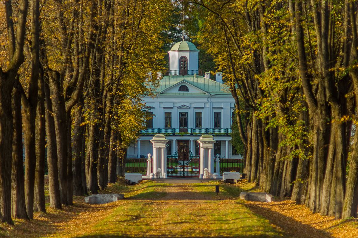 Усадьбы Подмосковья осень