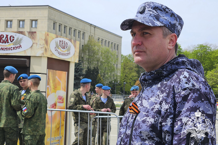 Росгвардейцы обеспечили безопасность жителей и гостей Ставрополья в День Победы