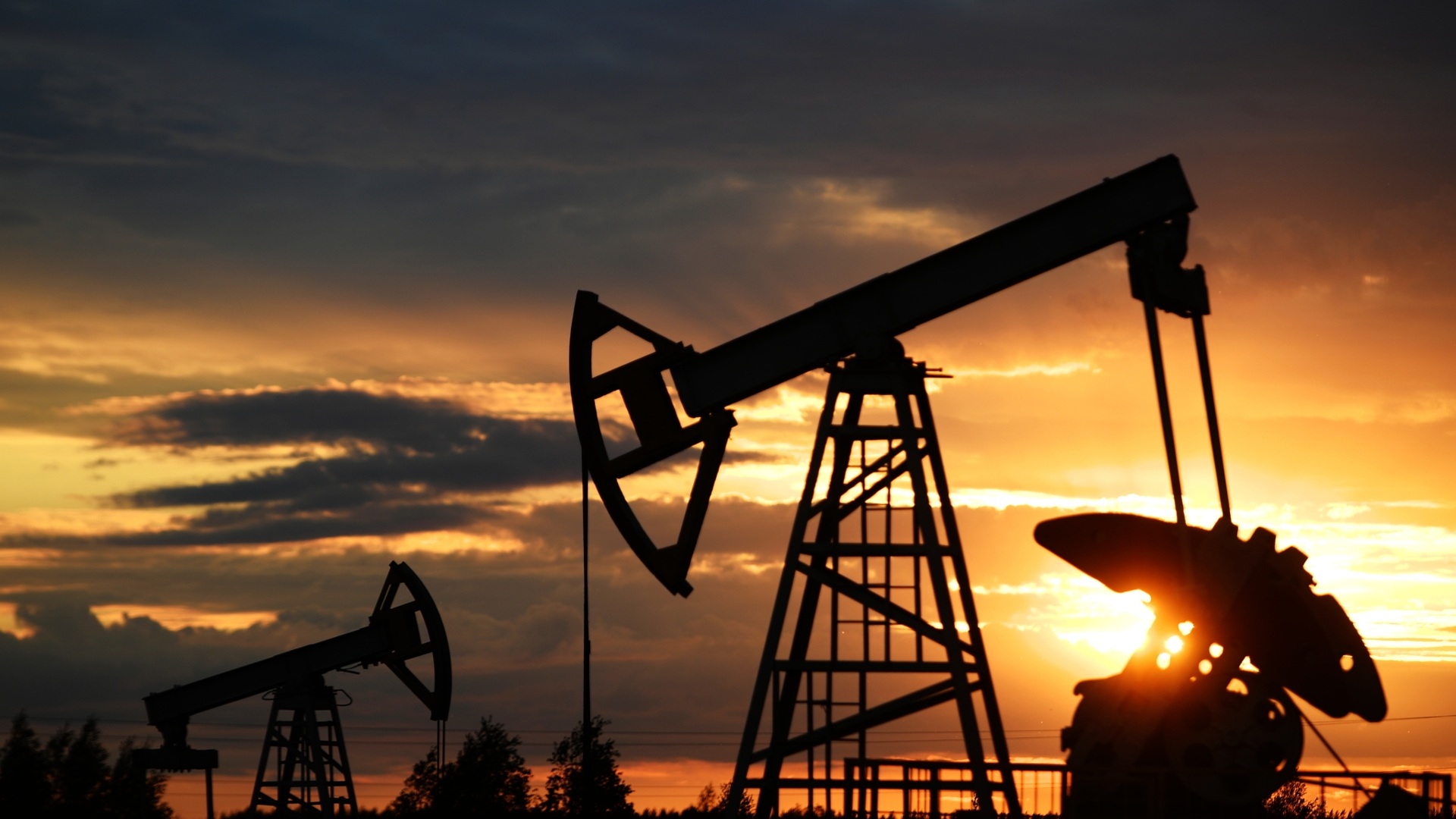 В апреле РФ добывала нефть ниже плана сделки ОПЕК+