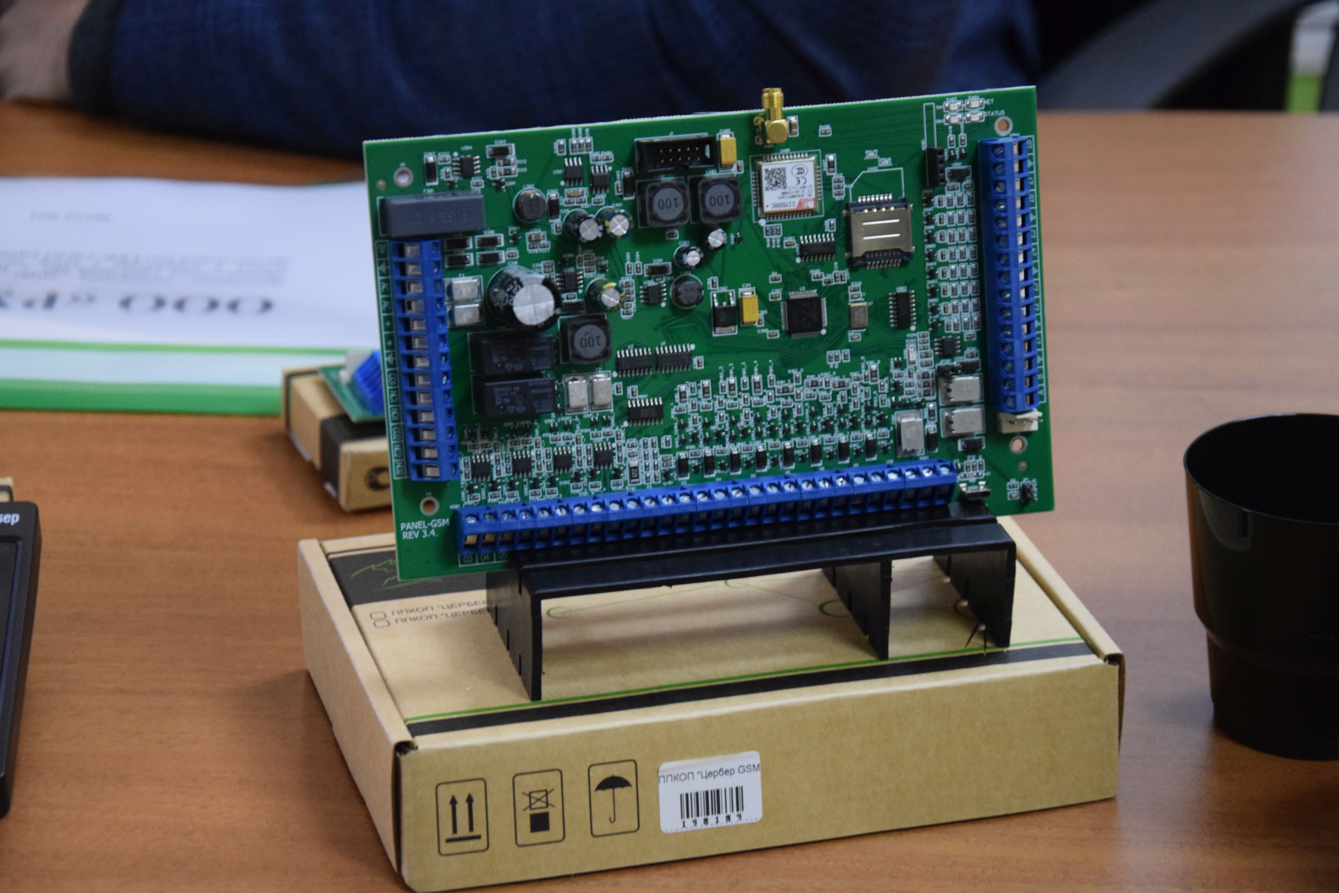 куп 20. катунь "общепит" кт-об-18 в /30*28см. куп 20. контроллер сикон с50 влст 198. овальный 23 л (1/5).