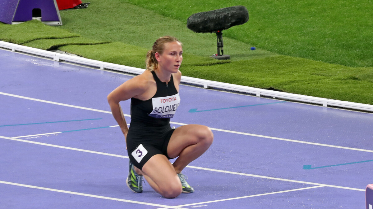 Россияне Соловьева и Феоктистов завоевали серебро на ЧМ по паралимпийской легкой атлетике