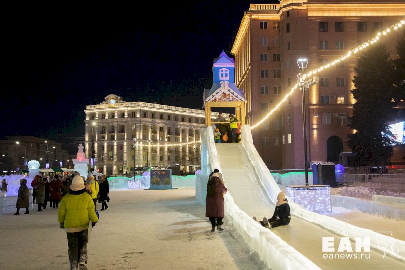 Ледовый городок в челябинске фото