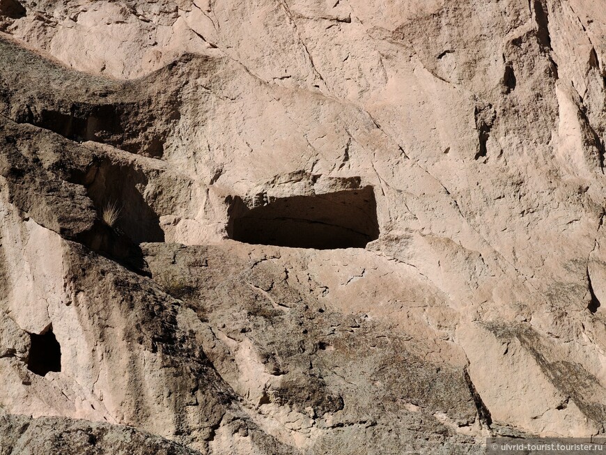 Крест из виноградной лозы