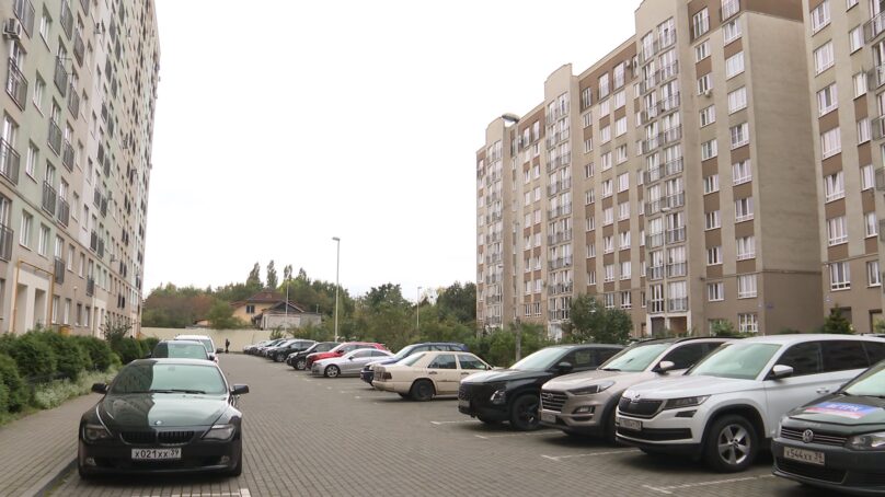 Главной темой дня для многих жителей Калининграда сегодня стал странный запах водопроводной воды