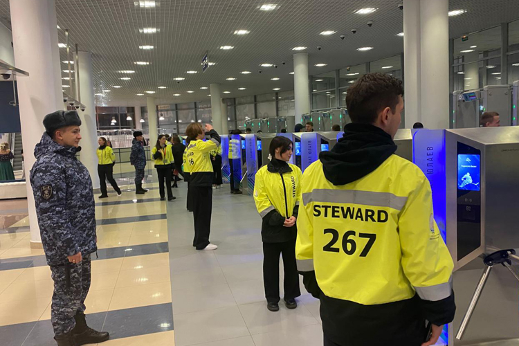 Росгвардия обеспечила общественный порядок и безопасность граждан на концерте Надежды Кадышевой в Уфе