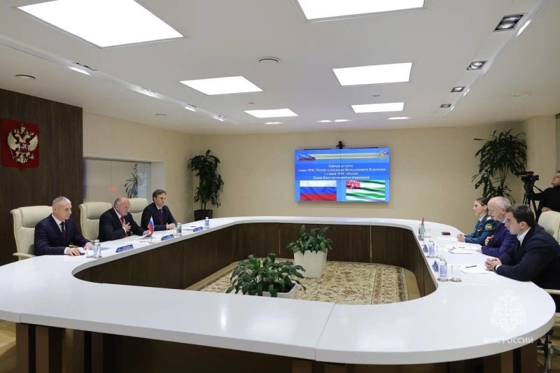 Главы чрезвычайных ведомств России и Абхазии обсудили ключевые направления партнерства
