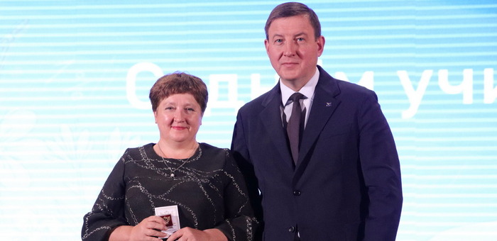 В Республике Алтай наградили учителей