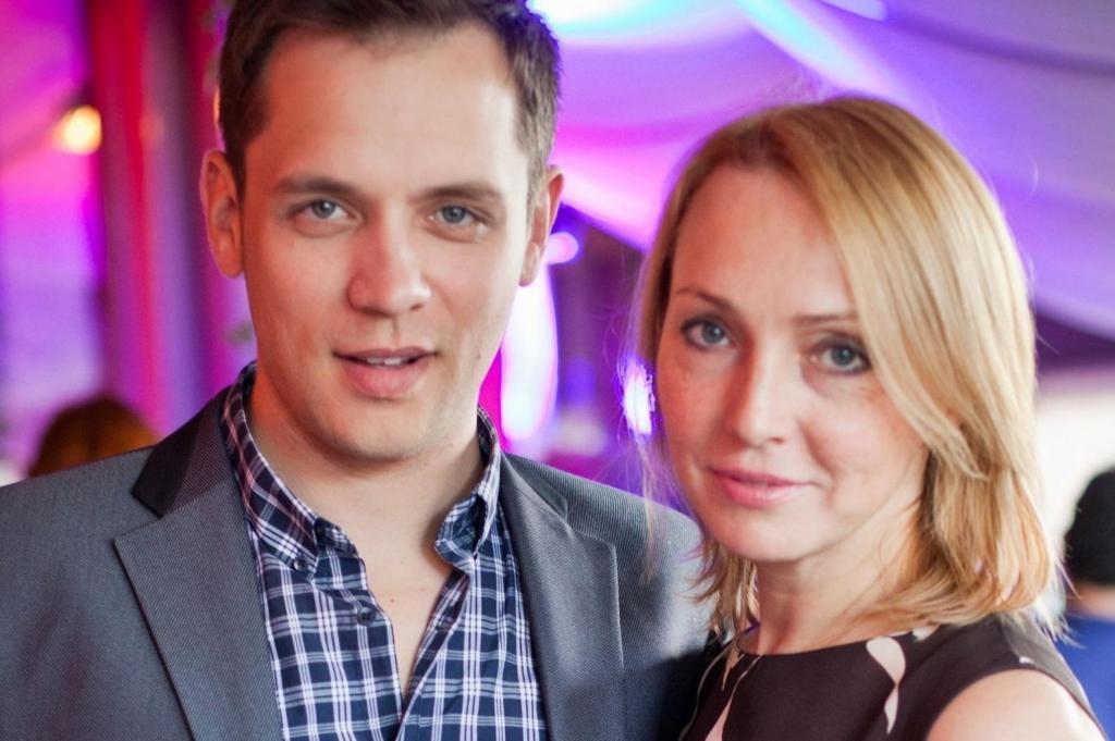 Александр асташенок биография с женой фото The spouse Alexander Astashenok admitted that was afraid to marry it Lifestyle S