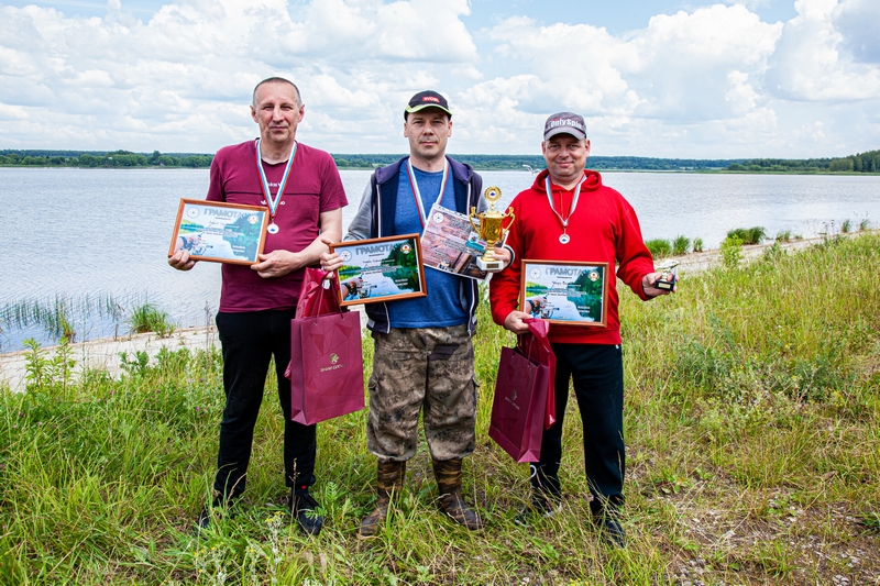 Спортивная рыбалка летняя