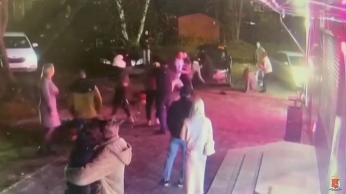 Молодой человек оказался в СИЗО после драки у бара в Вологде