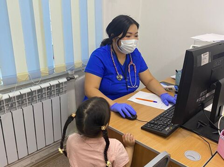 Группа мобильных докторов вылетели в Верхоянский район Якутии