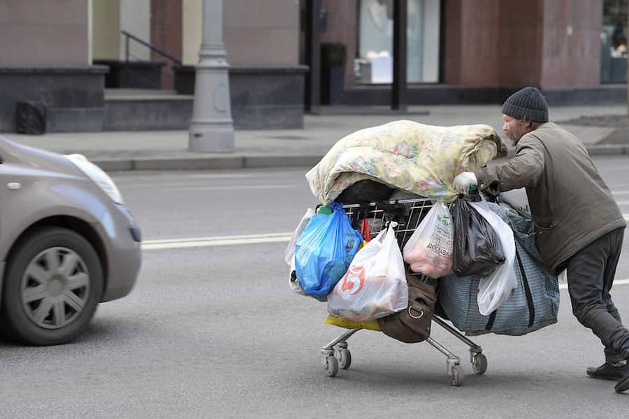 Высокий уровень нищеты. Тыва бедность. Тыва нищета. Бедность населения.