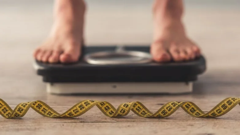 Весы лишний вес ожирение диета похудение один