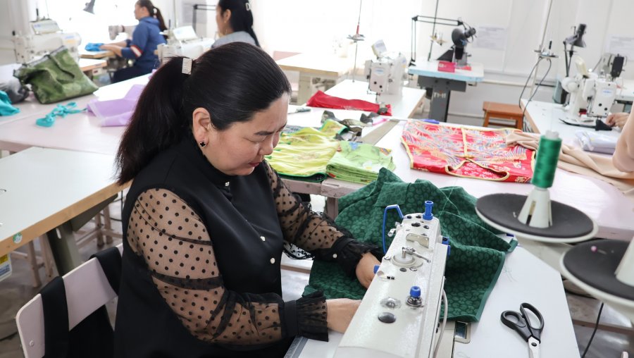В Кызыле завершаются бесплатные для участниц швейные курсы с трудоустройством