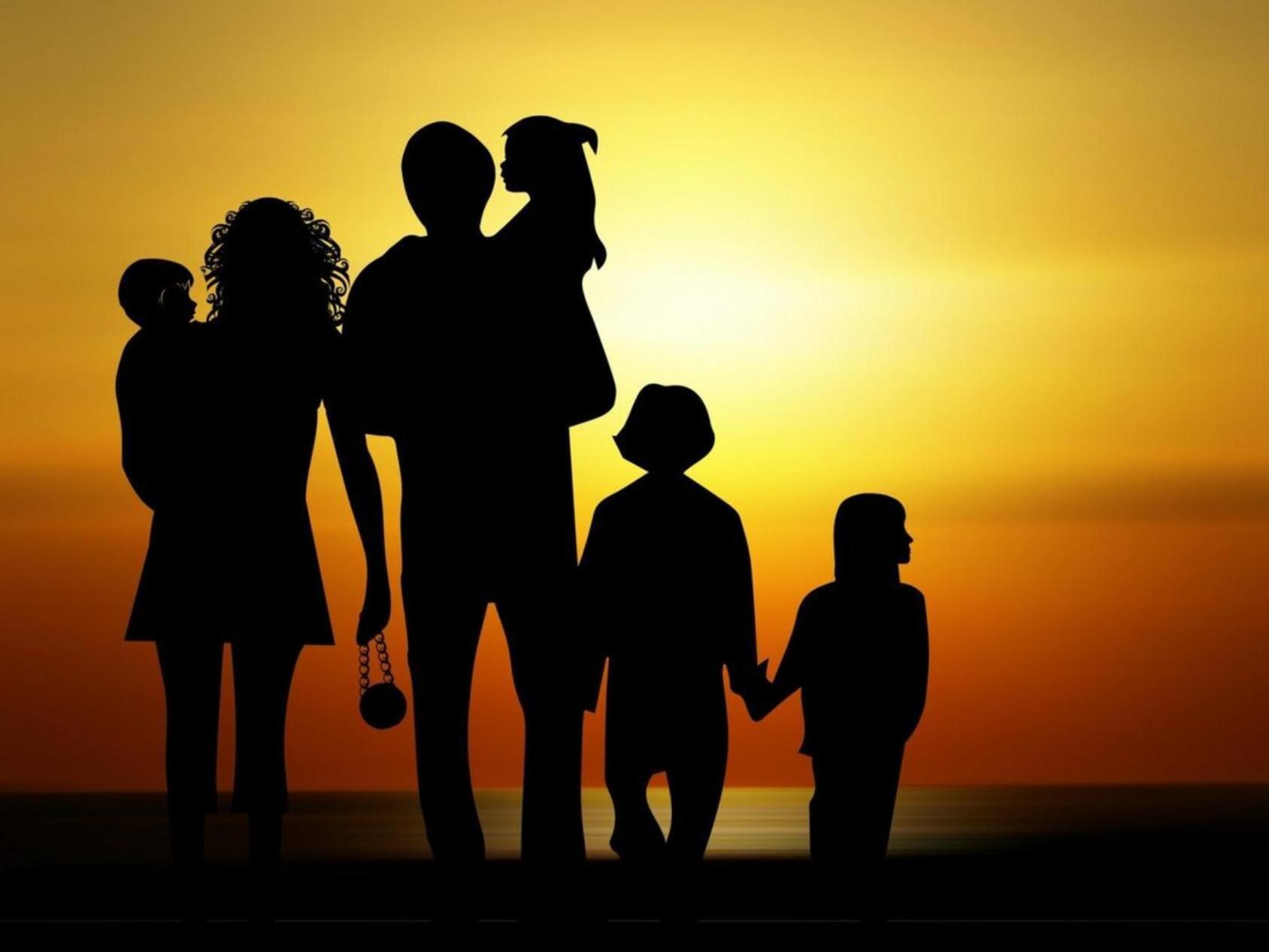 Обществе детей родители. Обществе детей родители. Счастливая семья. Обществе детей родители. Обществе детей родители.