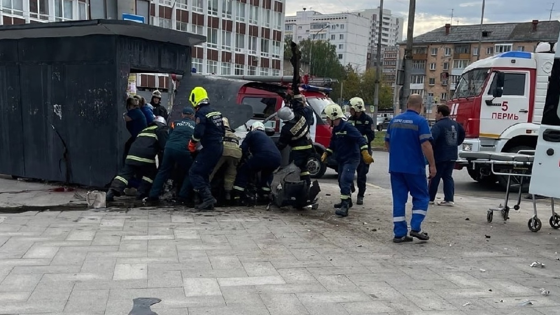 Дтп в перми у цума