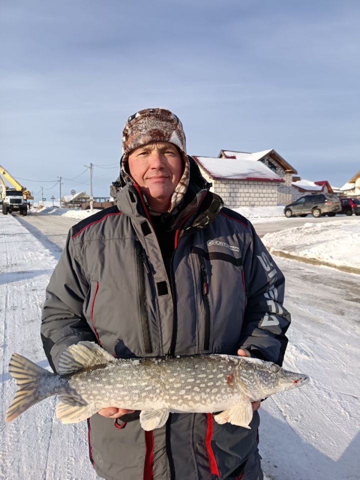 Почему тренер по бадминтону Игорь Ковальчук выбирает зимнюю рыбалку