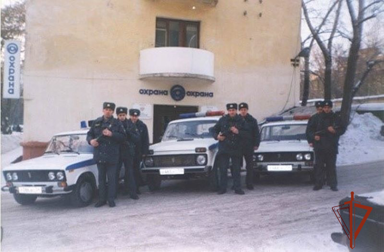 В Новосибирске Железнодорожный отдел вневедомственной охраны Росгвардии отметил 65-летие со дня образования 