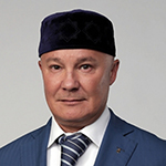 Фарит Фарисов — председатель татарской национально-культурной автономии Москвы, зампредседателя ДУМ РФ по особым поручениям