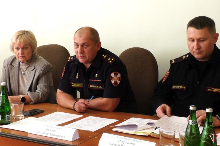 В Удмуртии под руководством начальника Росгвардии республики прошло заседание Координационного совещания по вопросам обеспечения безопасности образовательных учреждений