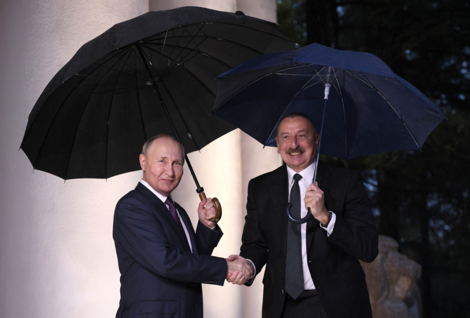 Президент РФ Владимир Путин и президент Азербайджана Ильхам Алиев во время переговоров президента РФ и президента Азербайджана