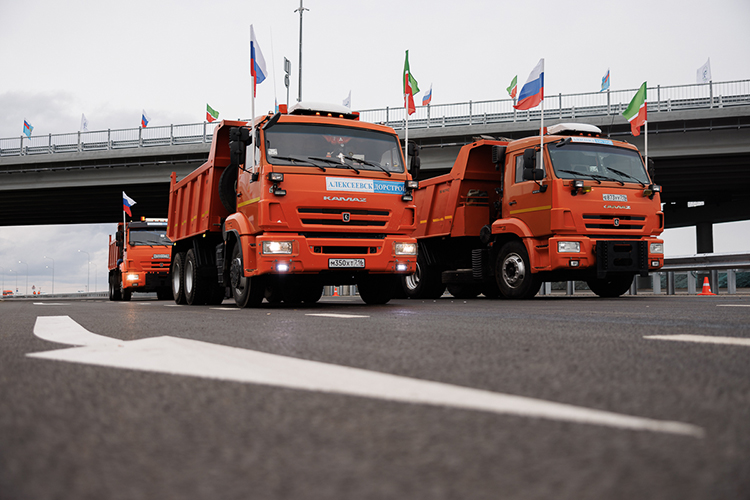 Движение по одной из самых долгожданных трасс в республике 15 октября открыл президент России Владимир Путин
