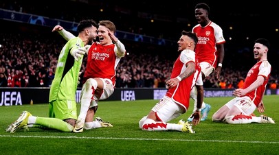 Футболисты «Арсенала» в матче с «Порту»