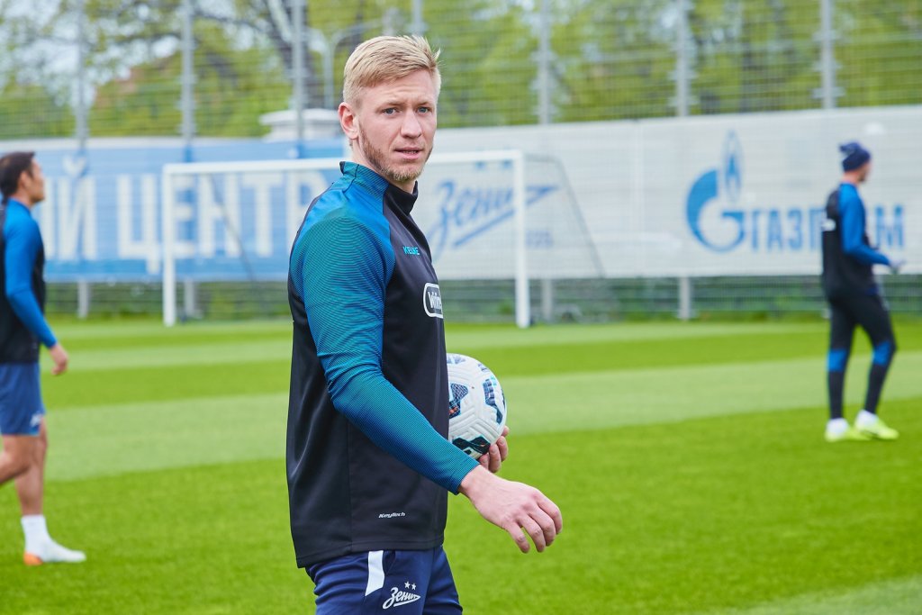 Дмитрий Чистяков